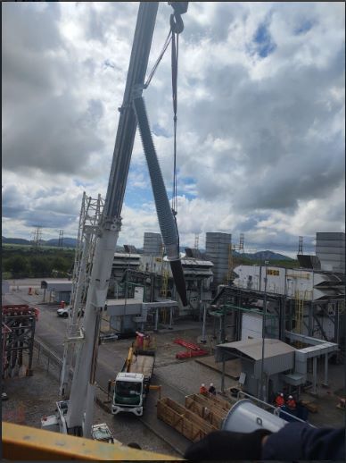 Ensaio de fator de potência em bucha capacitiva